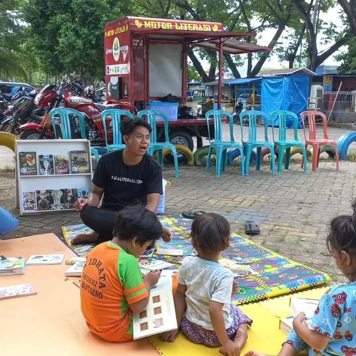 Literasi dan Kehayatan Manusia